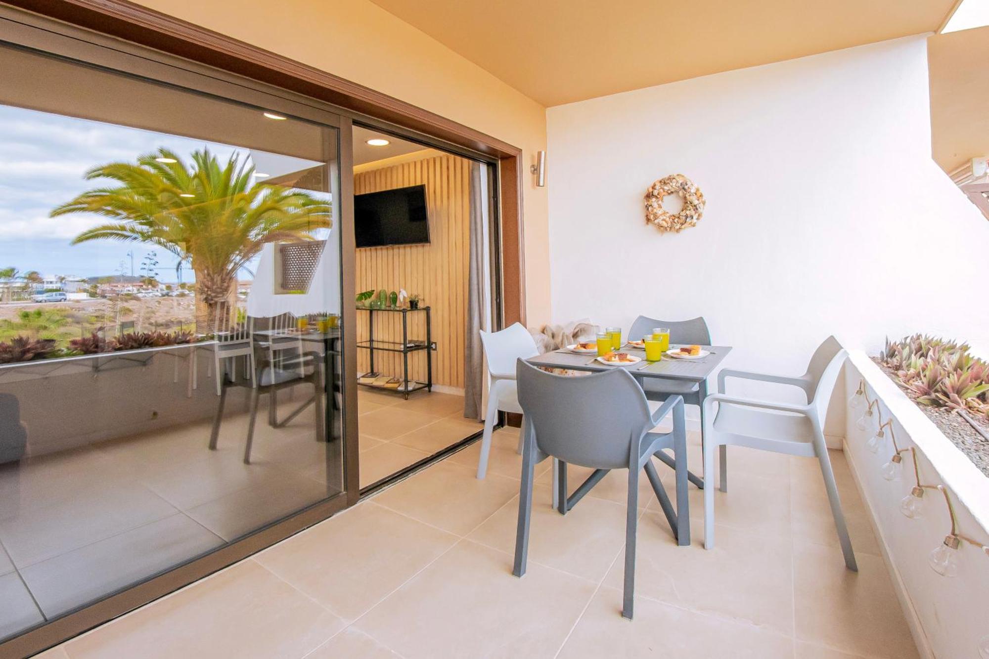 Newly Renovated, Luxurious Apartment With A Heated Pool, 259 サンミゲル・デ・アボナ エクステリア 写真