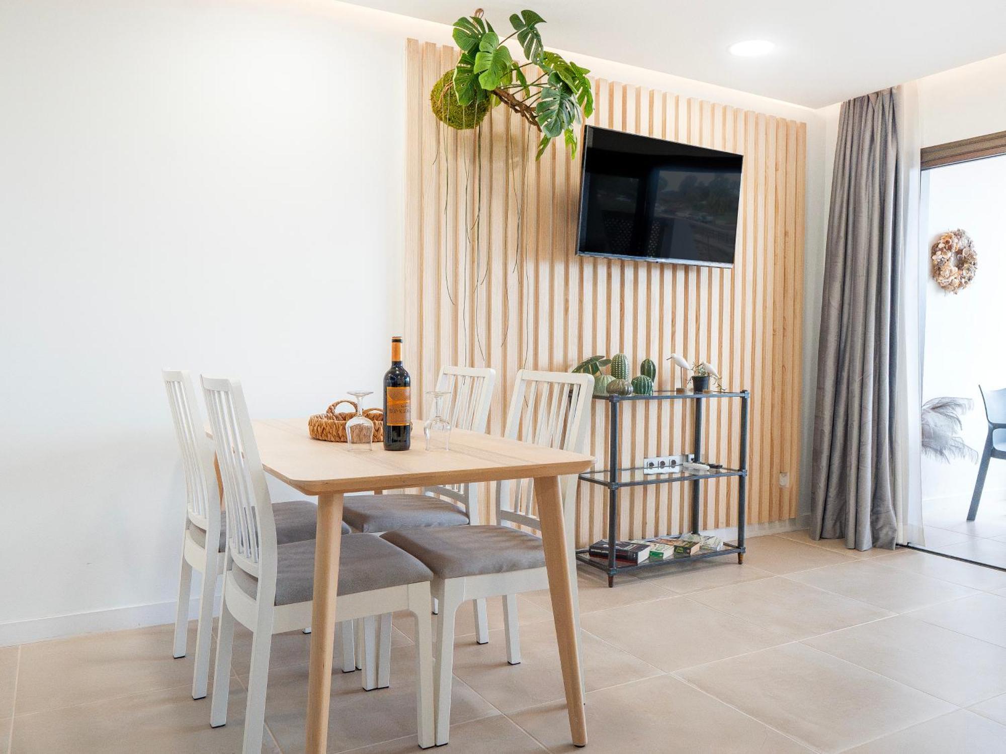 Newly Renovated, Luxurious Apartment With A Heated Pool, 259 サンミゲル・デ・アボナ エクステリア 写真