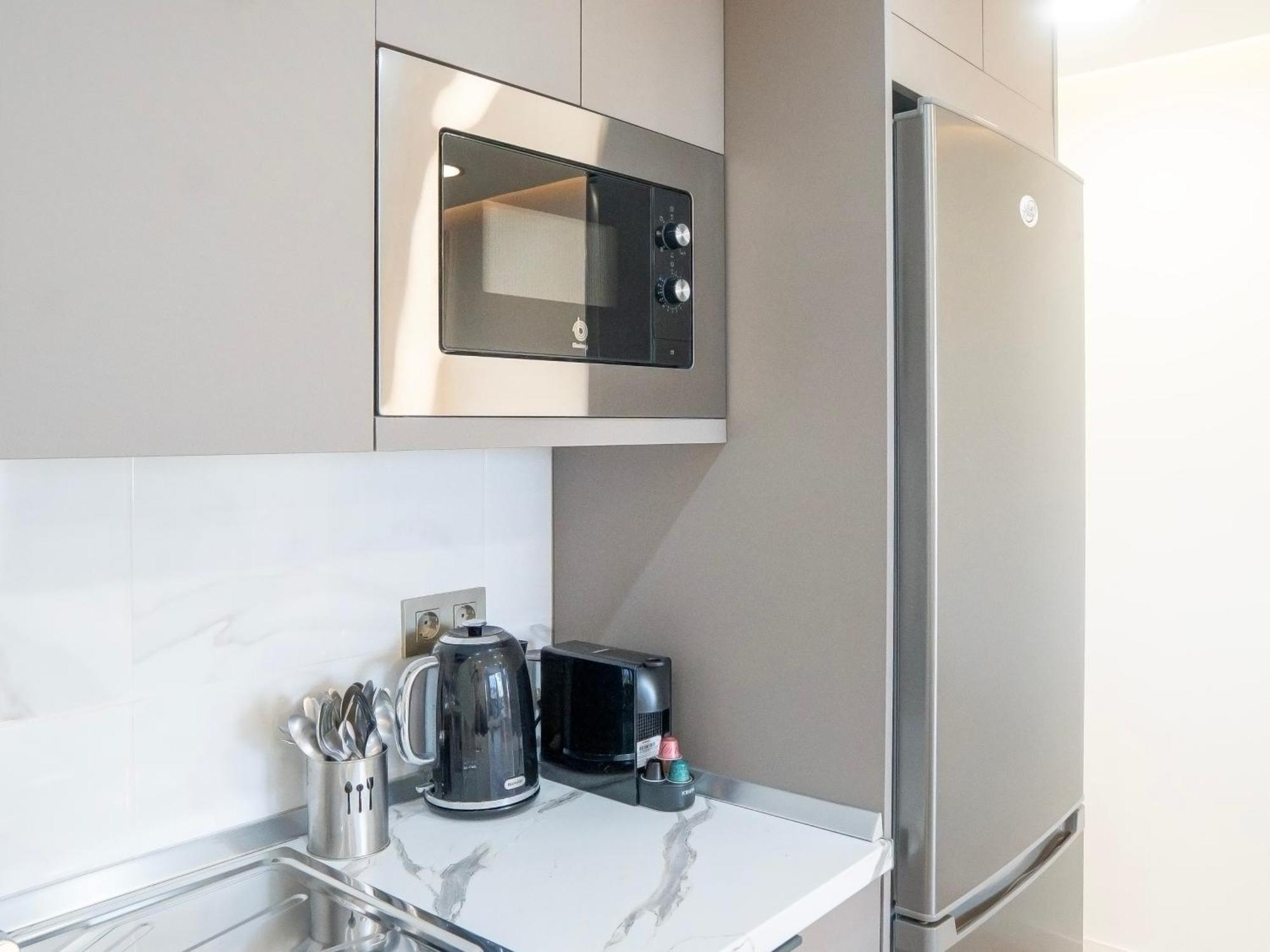 Newly Renovated, Luxurious Apartment With A Heated Pool, 259 サンミゲル・デ・アボナ エクステリア 写真