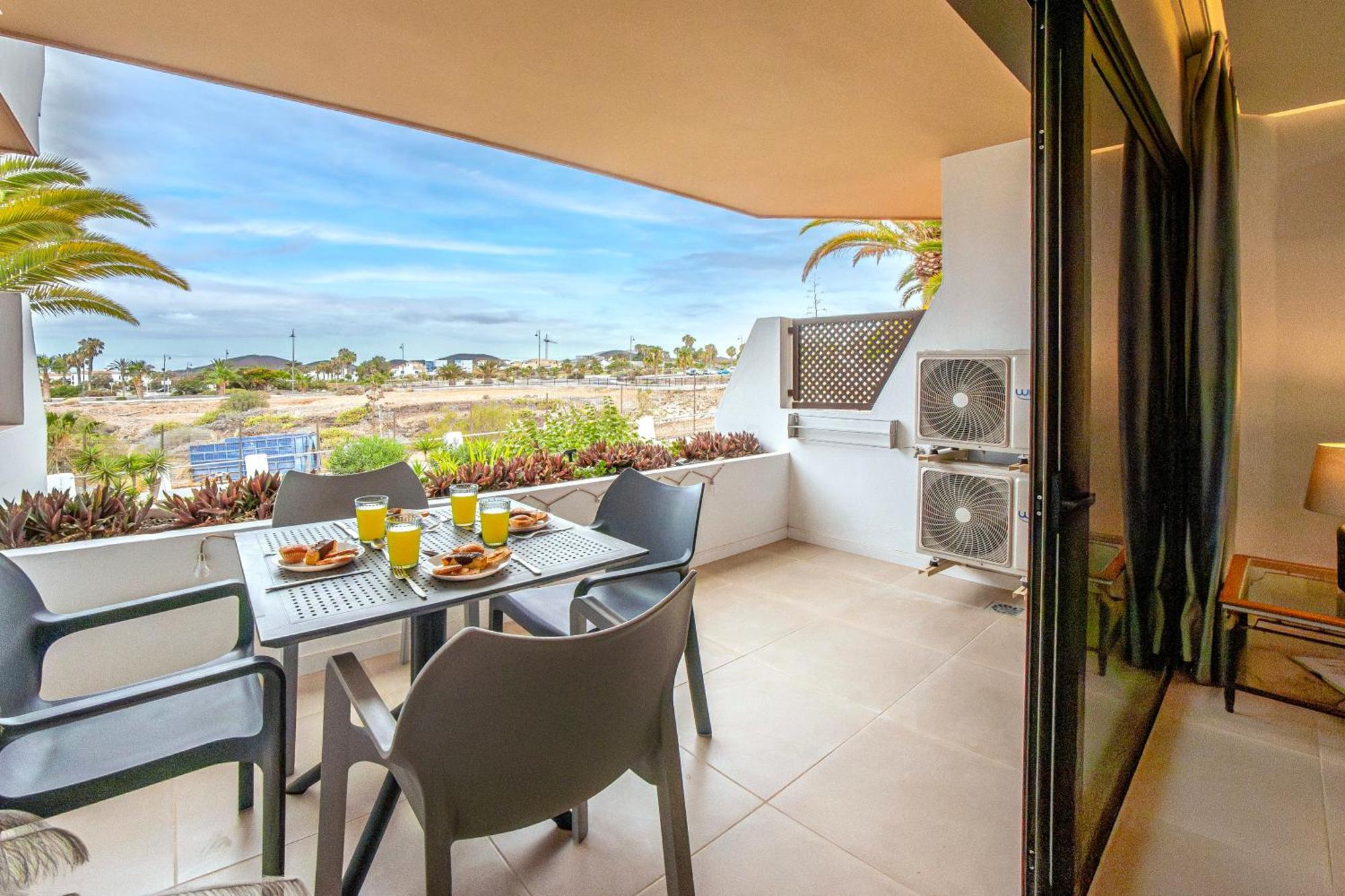 Newly Renovated, Luxurious Apartment With A Heated Pool, 259 サンミゲル・デ・アボナ エクステリア 写真